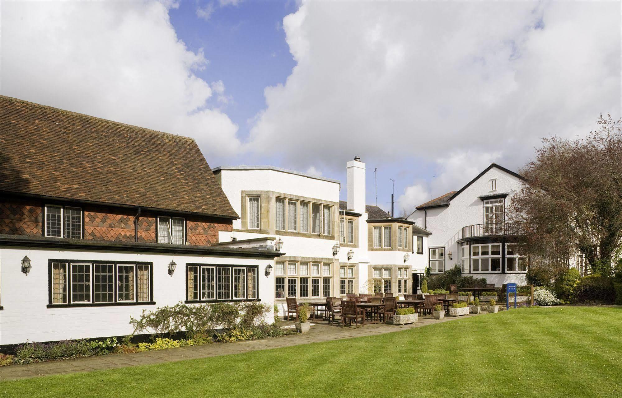 Mercure Box Hill Burford Bridge Hotel Dorking Exterior foto